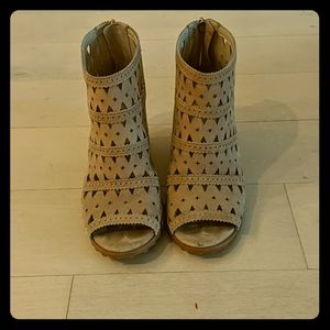 Via Spiga suede wedge sandal